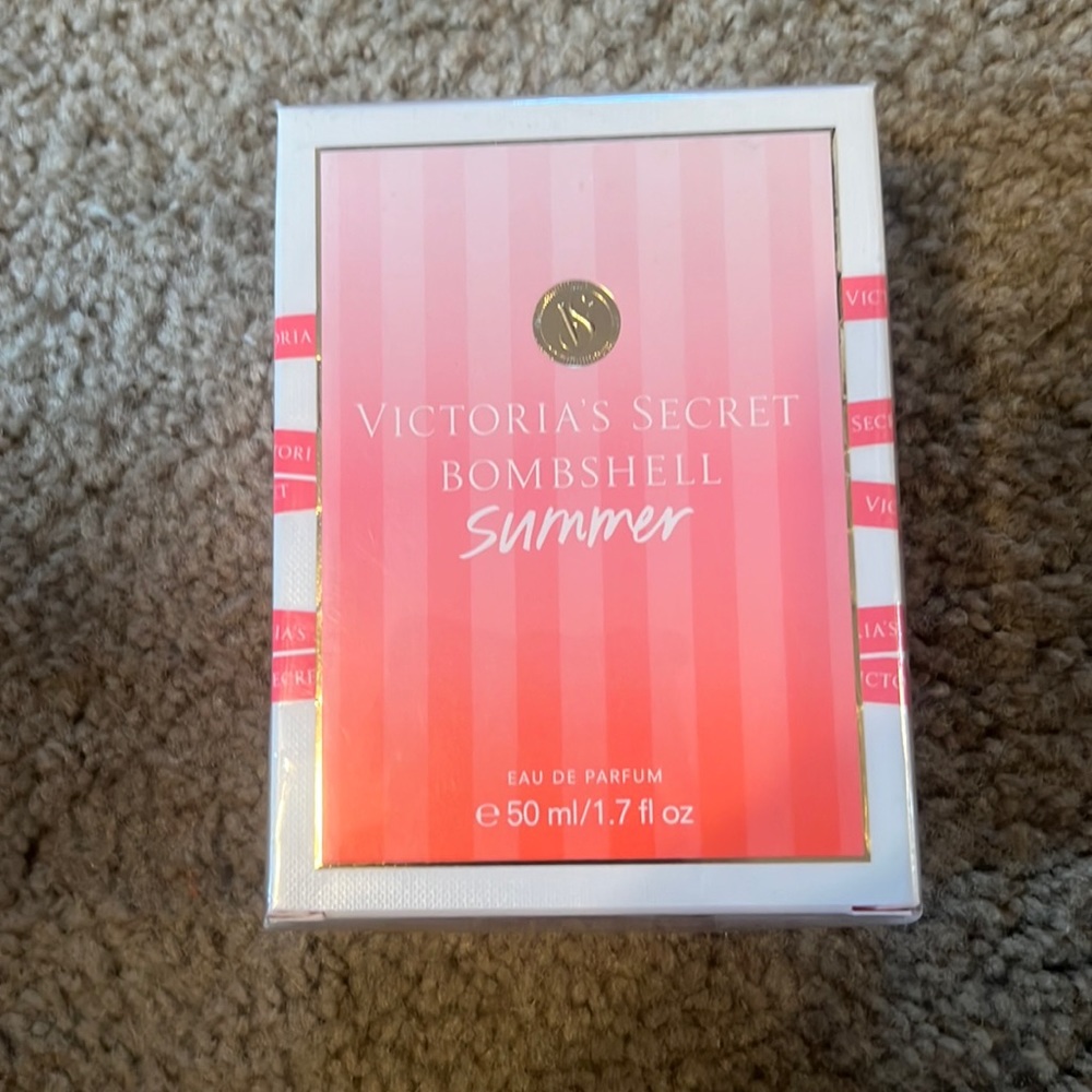 Summer Victoria secret bombshell perfume DISCONTINUED PERFUME